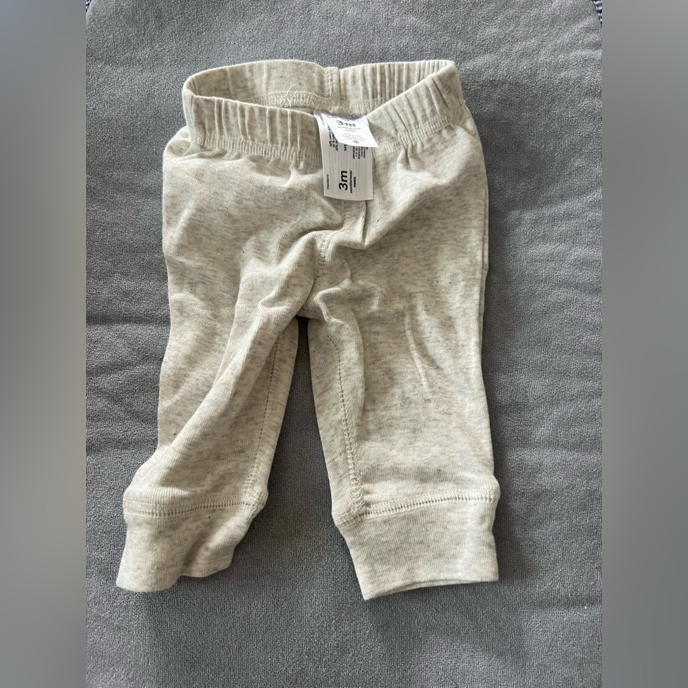 💕5 for $15: Carters 0-3/3 month pants
